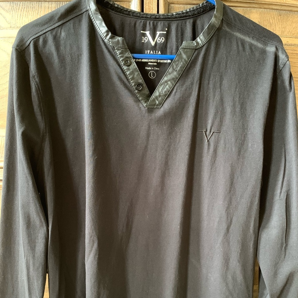 Versace Italia men’s L long sleeve Henley